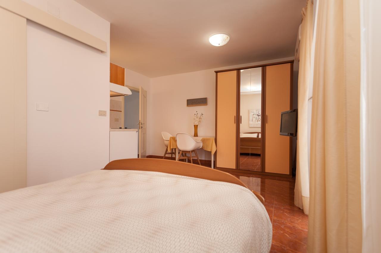 Apartments Alice Rovinj Eksteriør bilde